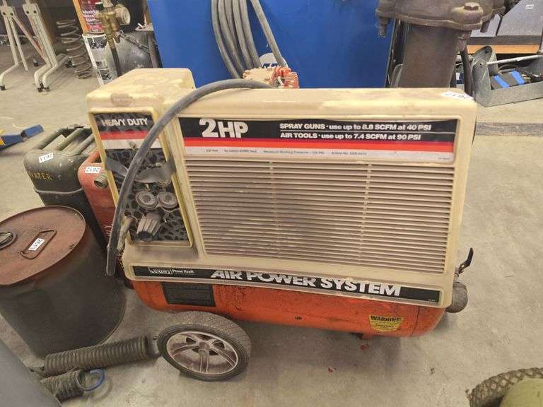 Wards Heavy Duty 2HP 20 Gallon Air Compressor image