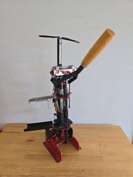 MEC 9000 Series Reloading Press image