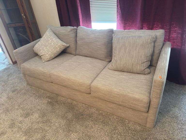7’ Sofa image