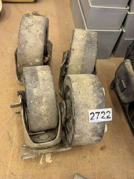 Set of 4 casters image