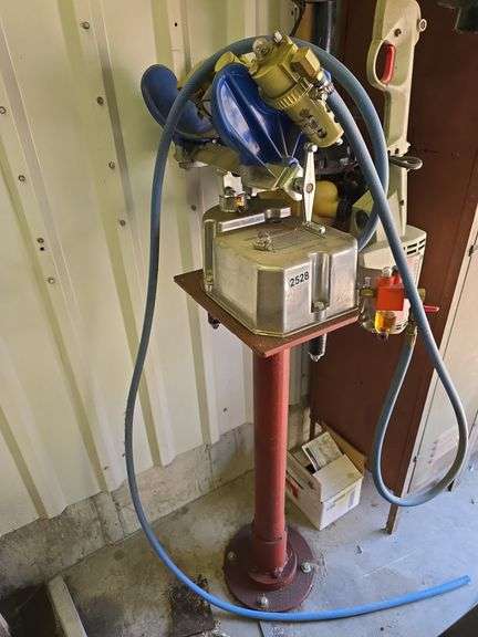 General Pneumatic Paint Shaker image