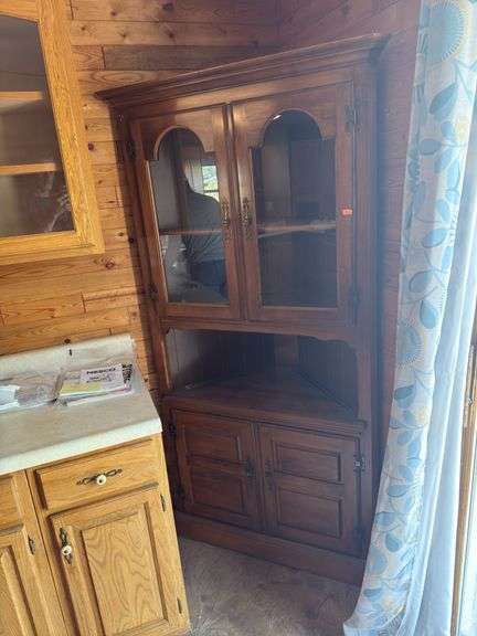 Corner cabinet image