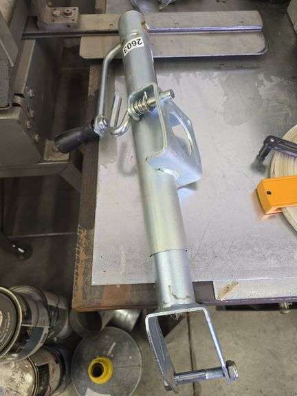 Trailer Jack image