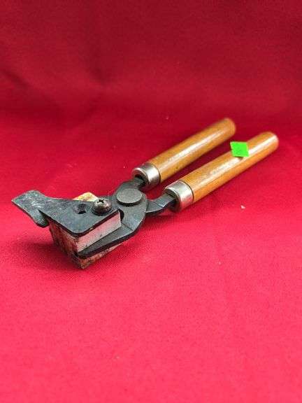 Lee Bullet Mould image