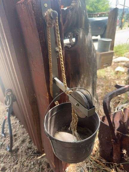 Bucket and pulley image