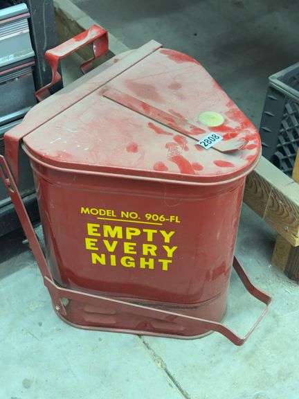 Vintage rag bucket image
