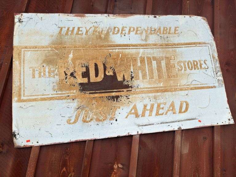 The Red & White Stores sign image