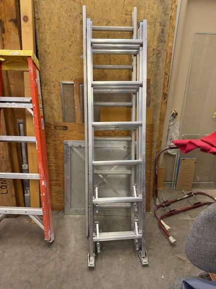 Werner 18FT extension ladder image