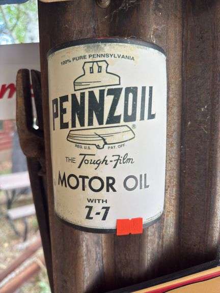 Motor oil tins signs image
