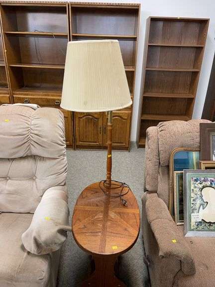 End table lamp image