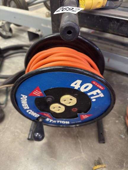 40 foot power cord station image