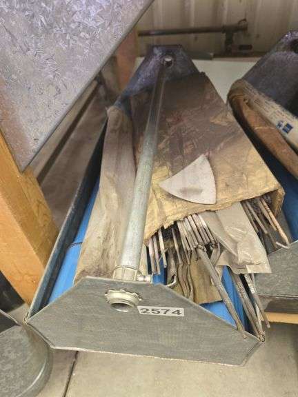 Toolbox w/ Welding Rod image