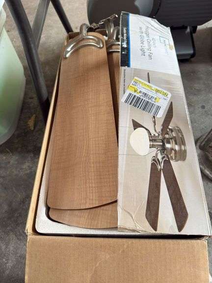 42 inch hugger ceiling fan with globe light image