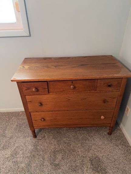 Oak chest of drawers image