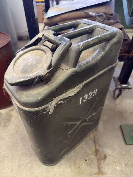 Jerry Can image