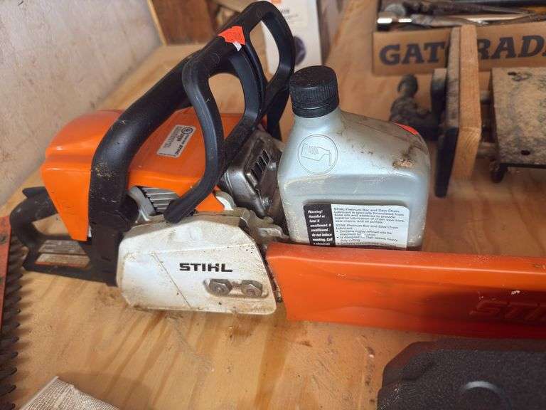 Stihl chainsaw image