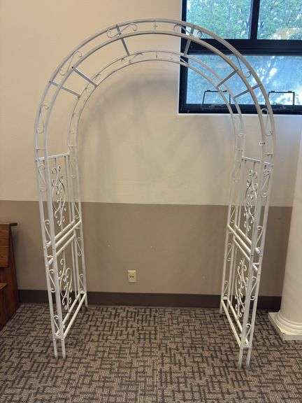 Light steel arch image