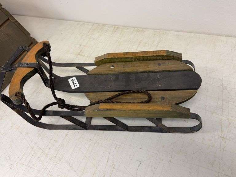 Small sled image