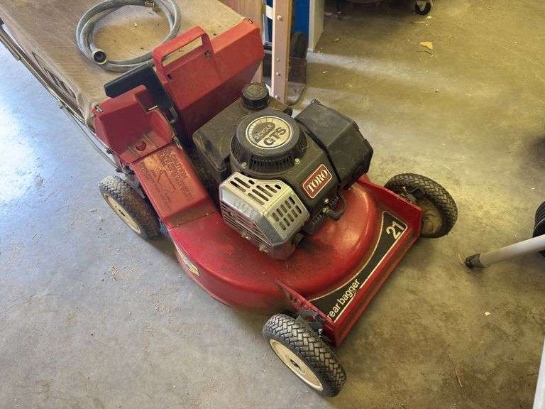 Toro mower image