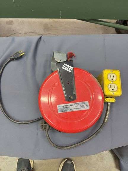 Sears retractable extension cord image