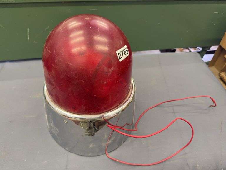 Emergency beacon light image
