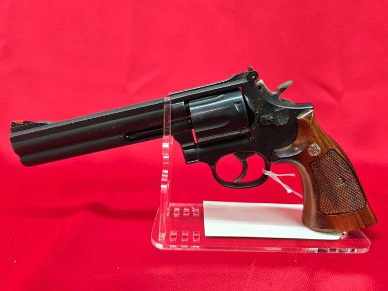Smith & Wesson S&W .357 Magnum ( Has gunfighter style holster and belt) image