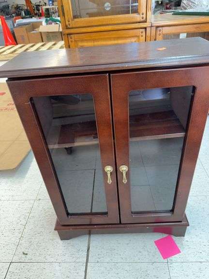 Display cabinet image