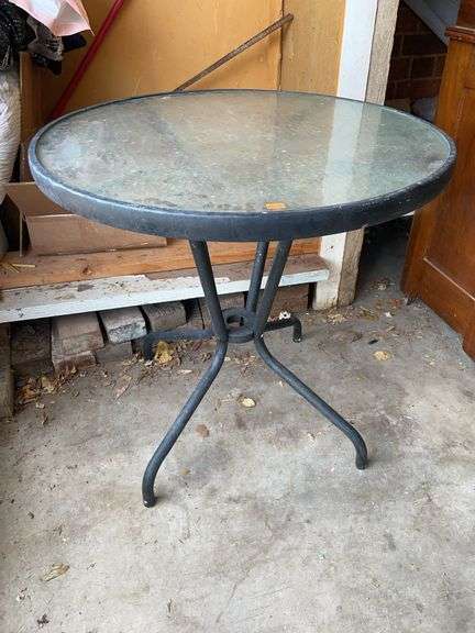 Small patio table image