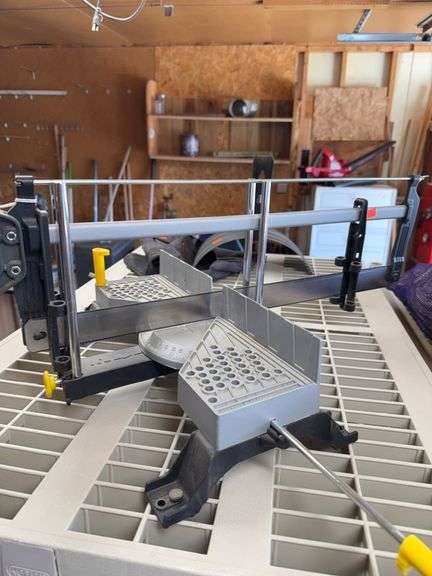 Hand miter box image