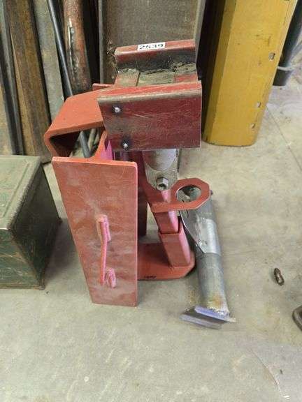 Crane Lift Adapters image