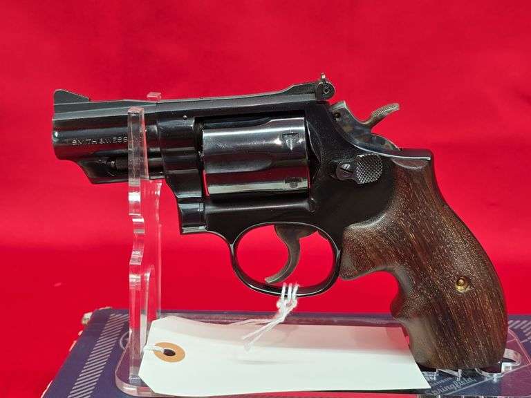 Smith & Wesson Model 19 .357 Combat Magnun w/ Original Box image