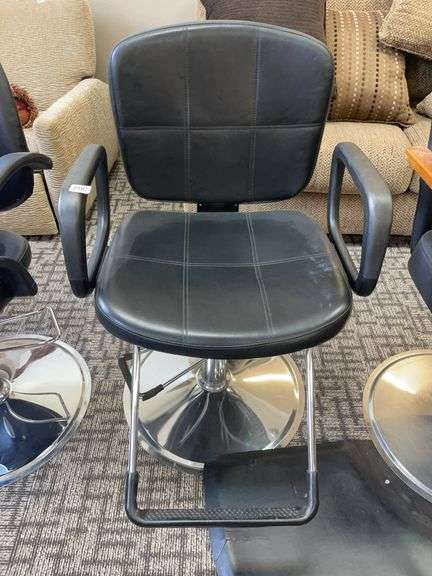 Black vinyl barber chair image
