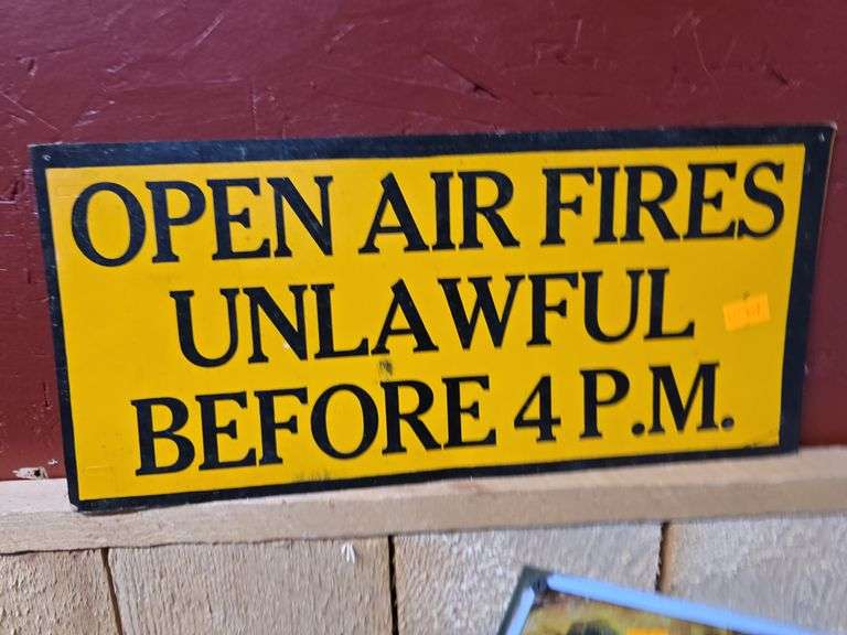 Open Air Fires Unlawful Sign image
