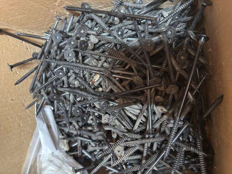 Box of structural log screws image