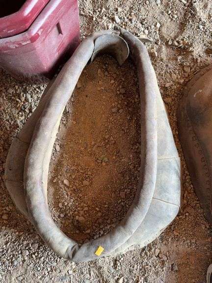 Horse collar image