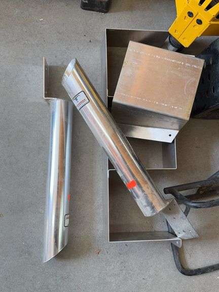 Miscellaneous metal brackets image