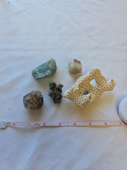 Rocks 8 Oz image
