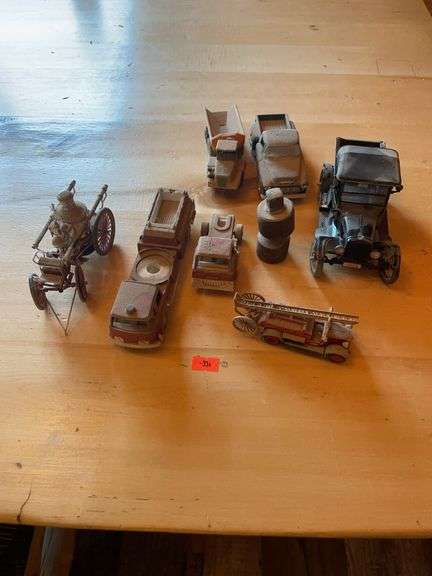 Lot of seven diecast cars, and vintage socket image