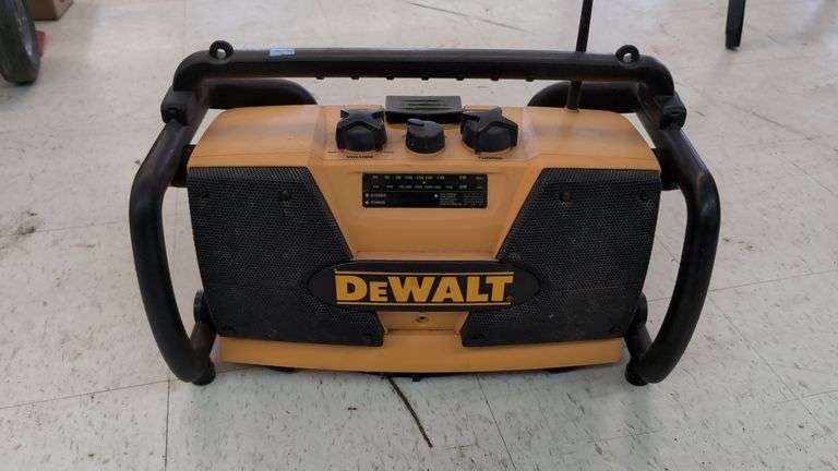 DeWalt radio