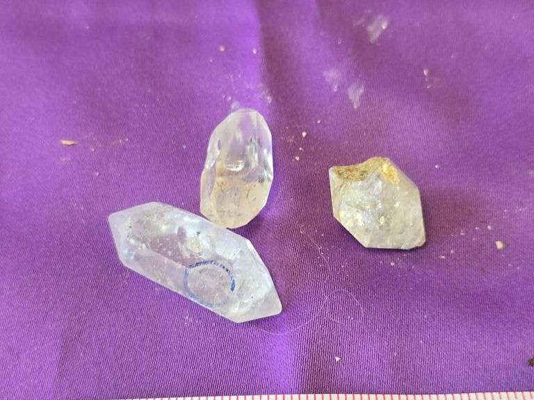 India Quartz lot  2 Oz. image
