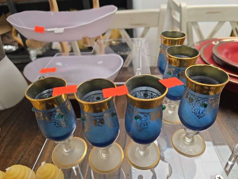 6 Scotch Glasses image