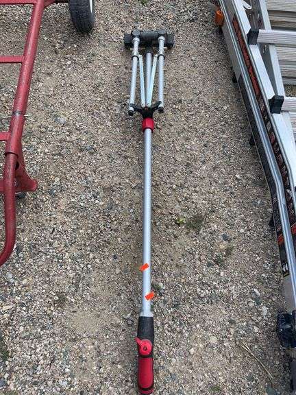 Collapsible sidewalk sprayer attachment image
