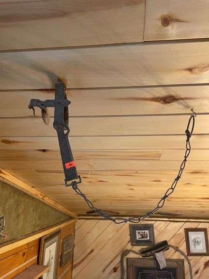 Vintage metal trap image