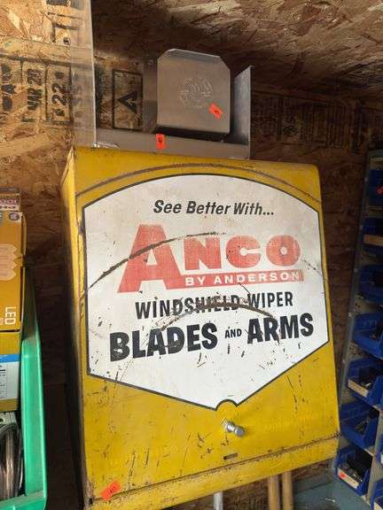 And Cool windshield wiper blades and arms display, hose brackets image