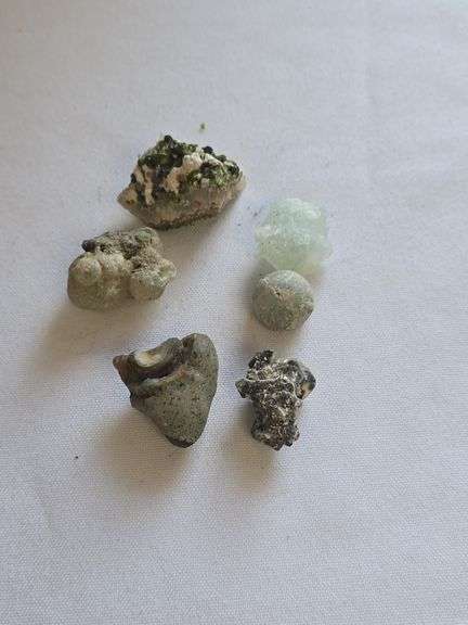 Gobi Desert Agate and others 4 Oz image