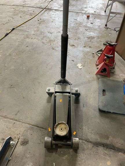 Pittsburgh floor jack image