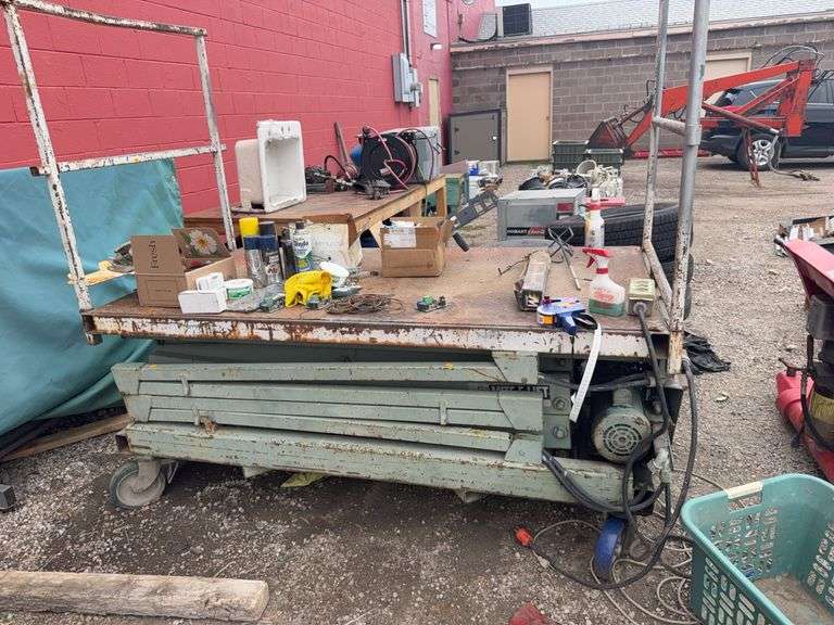 “Mite-e-lift”  platform lift, electric hydraulic, 3ft x 6ft platform (Contents Not Included) image