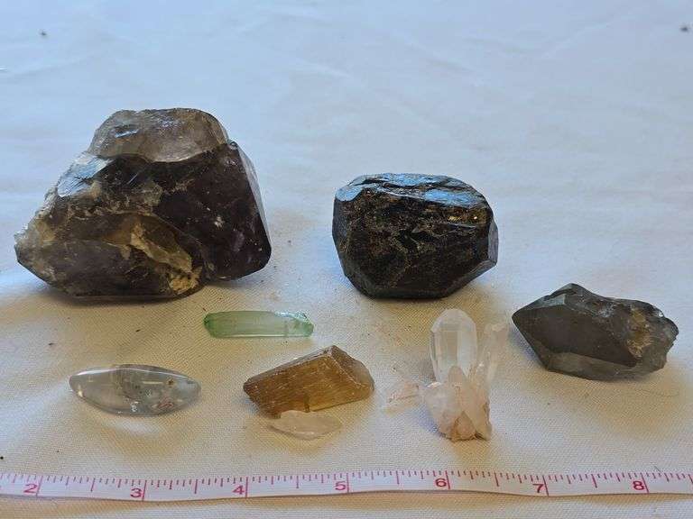 Crystals 1 Lb. 4 Oz. image