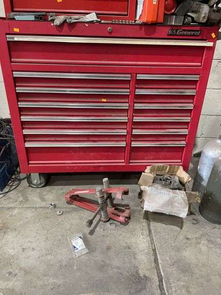 13 drawer rolling US general toolbox (Contents Not Included) image