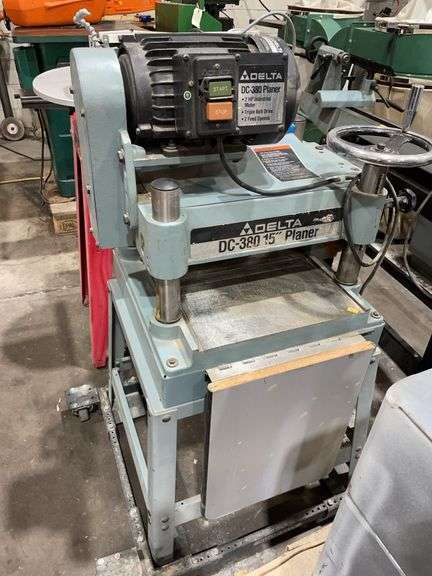 Delta 15 inch planer image